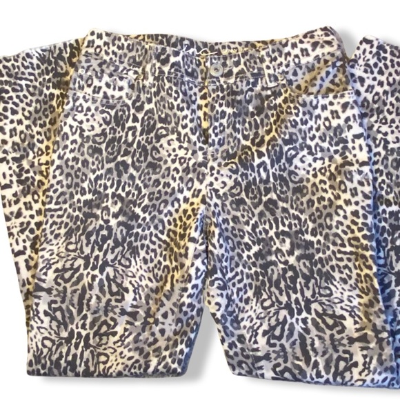 INC animal print Jeans - Picture 2 of 5